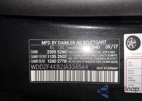 2018 Mercedes-Benz E 300 4Matic z USA, uszkodzony, nr VIN WDDZF4KB2JA334544